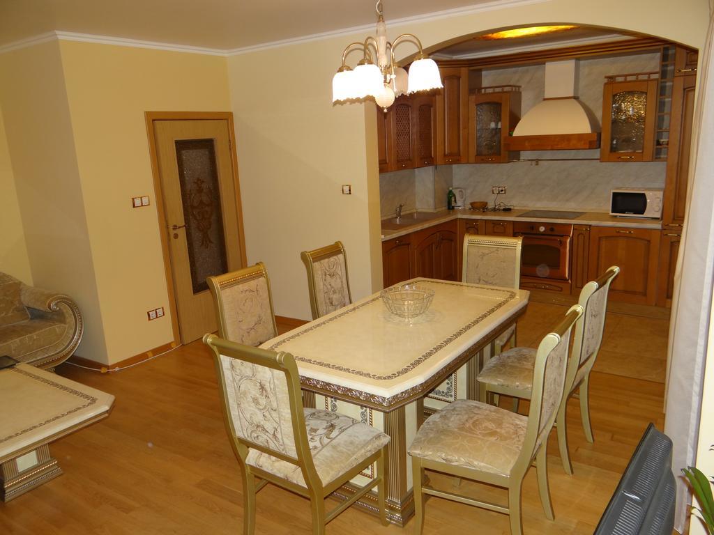 Luxury Versailles Apartments Center Opera 부르가스 외부 사진